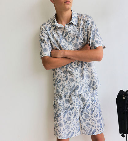LMTD Shorts - NlnHeina - White Alyssum/Sargasso Sea