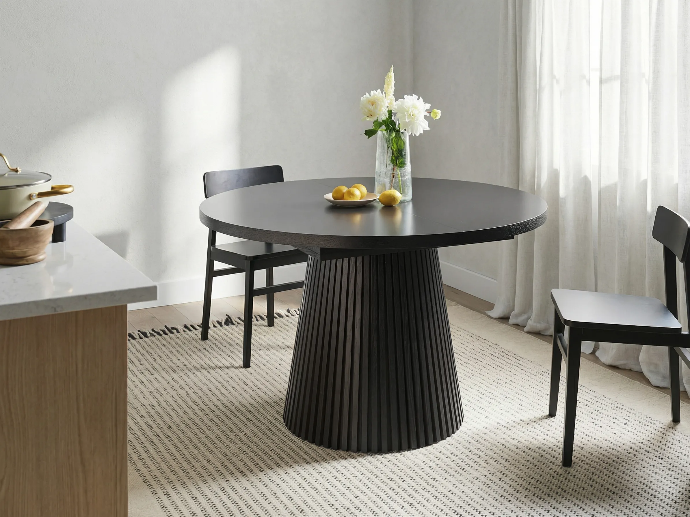 Eettafel uitschuifbaar MOORE Zwart essenfineer 120 cm 120/160 cm