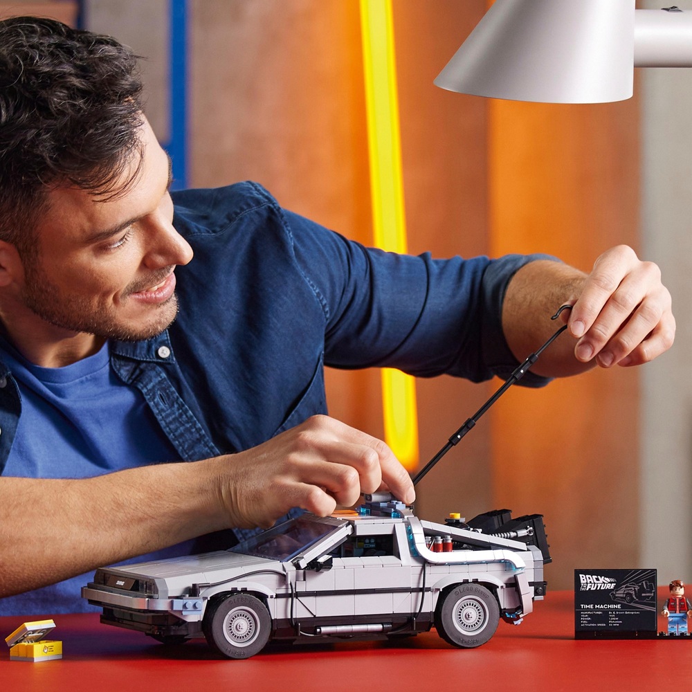 LEGO Icons 10300 Zurück in die Zukunft Zeitmaschine DeLorean Auto Set