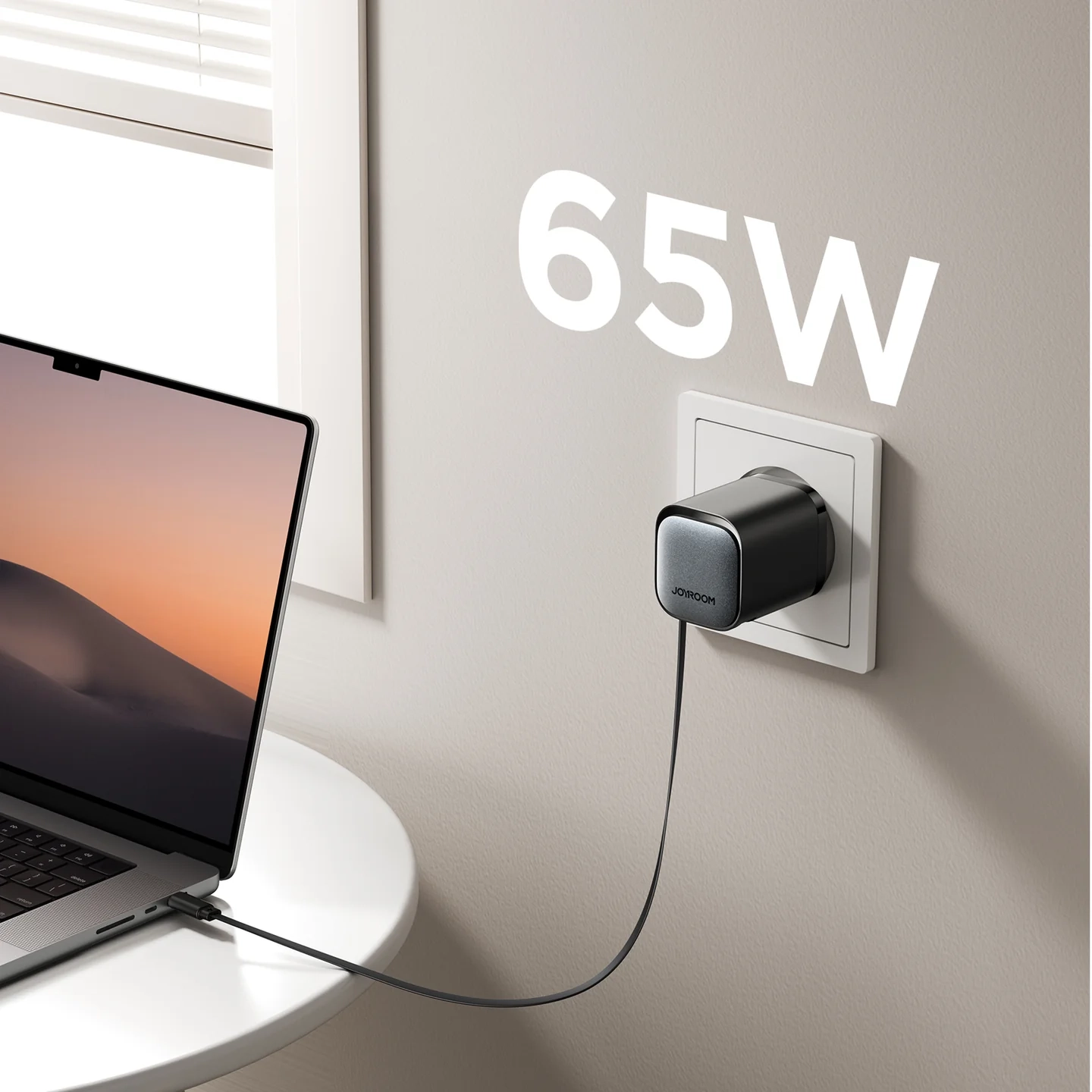 (65W) 3in1 2x USB C / 1x USB A GaN Ladegerät Netzteil mit ausziehbarem Ladekabel Power Delivery   Netzkabel (JR-TCL02) - Schwarz