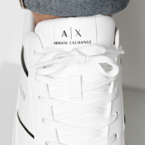 Baskets XUX165-XV758 Optical White Black