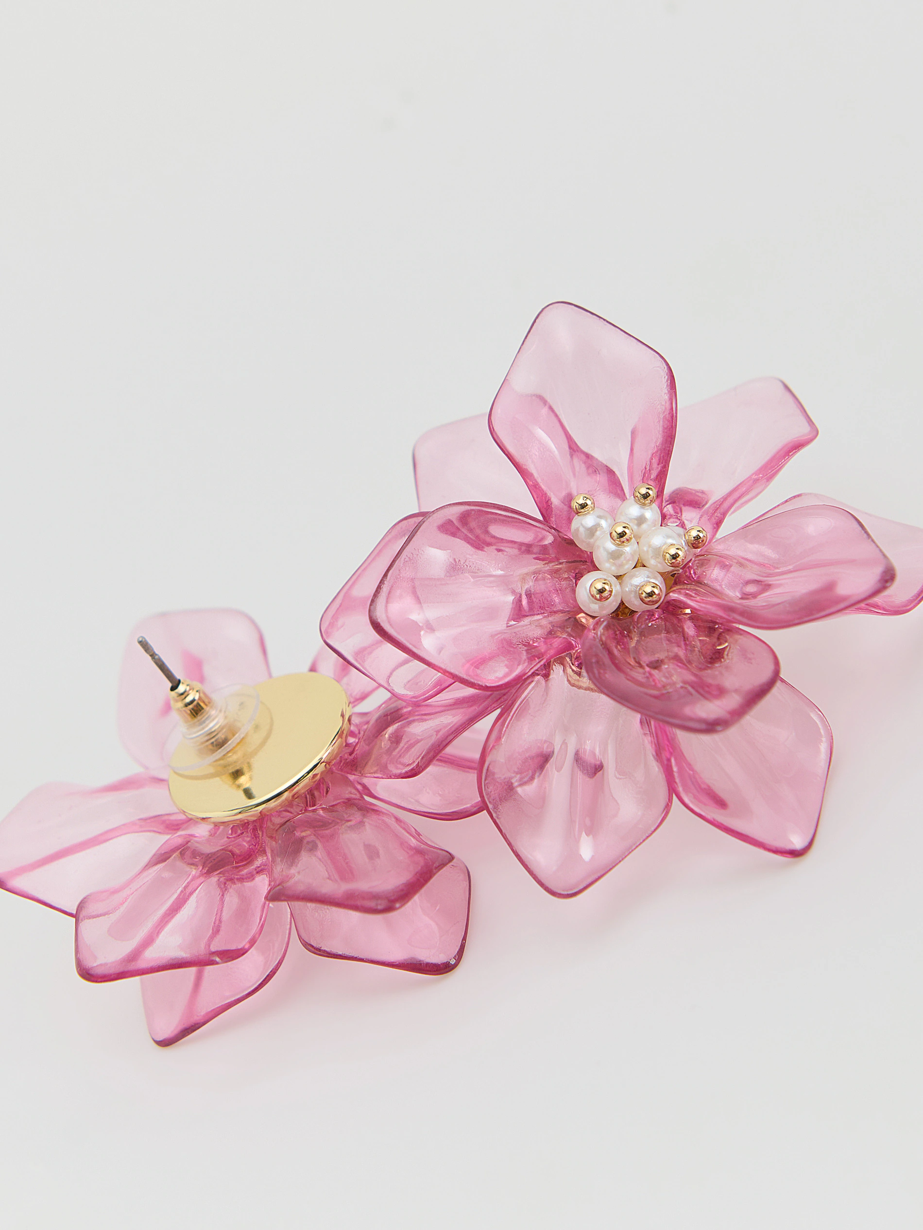 Ohrringe in Blumenform