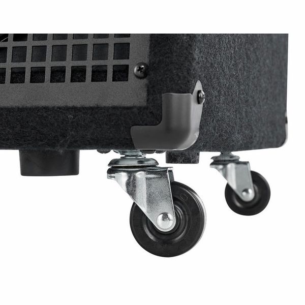 Roland KC-990
