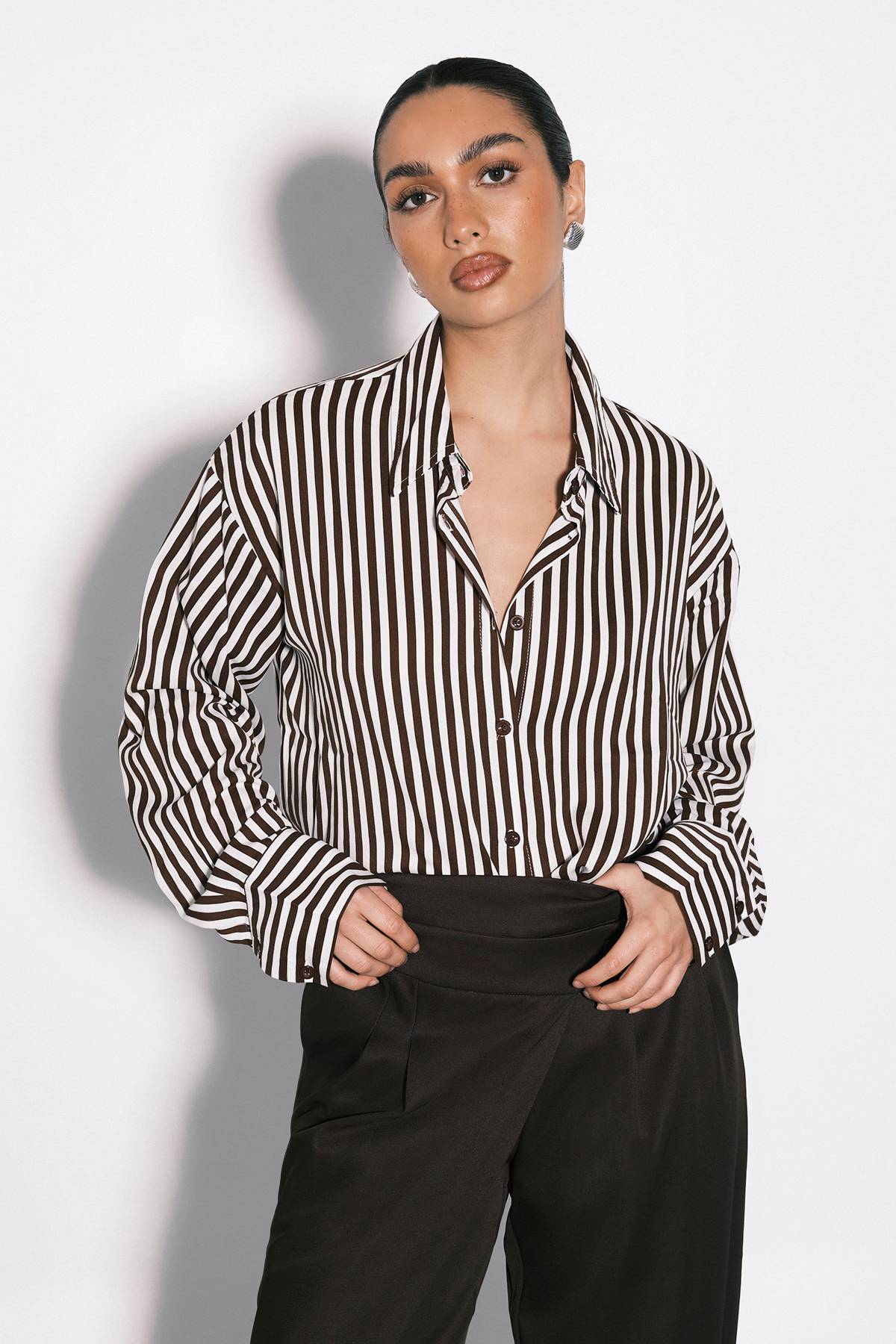 boohoo Chemise Cintrée À Rayures Mixtes
