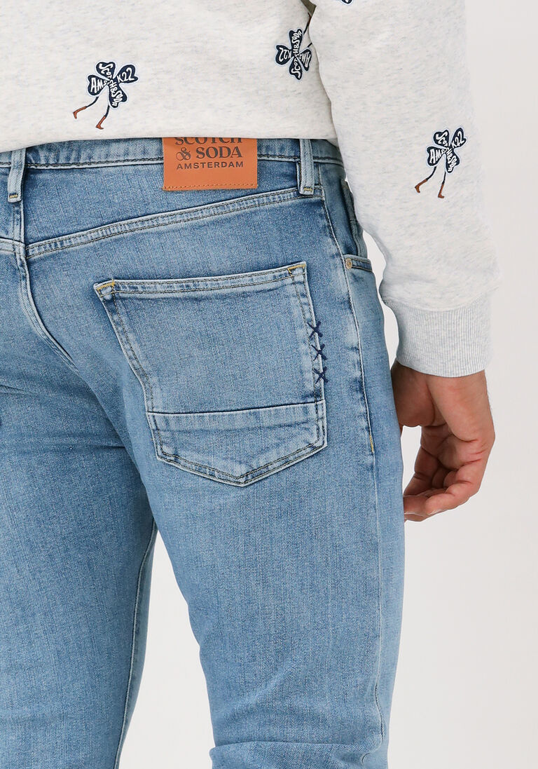 SCOTCH & SODA lichtblauwe scotch & soda slim fit jeans essentials ralston in organic cotton - aqua blue