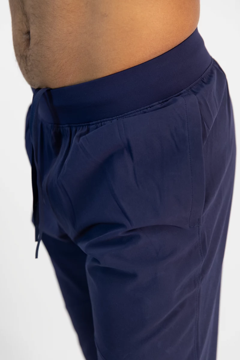 Under Armour UA Woven Stretch Herren Trainerhose