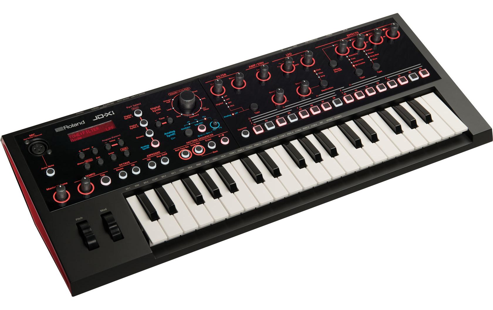 Synthesizer JD-Xi<br>Interaktiver analog-digitaler Crossover-Synthesizer