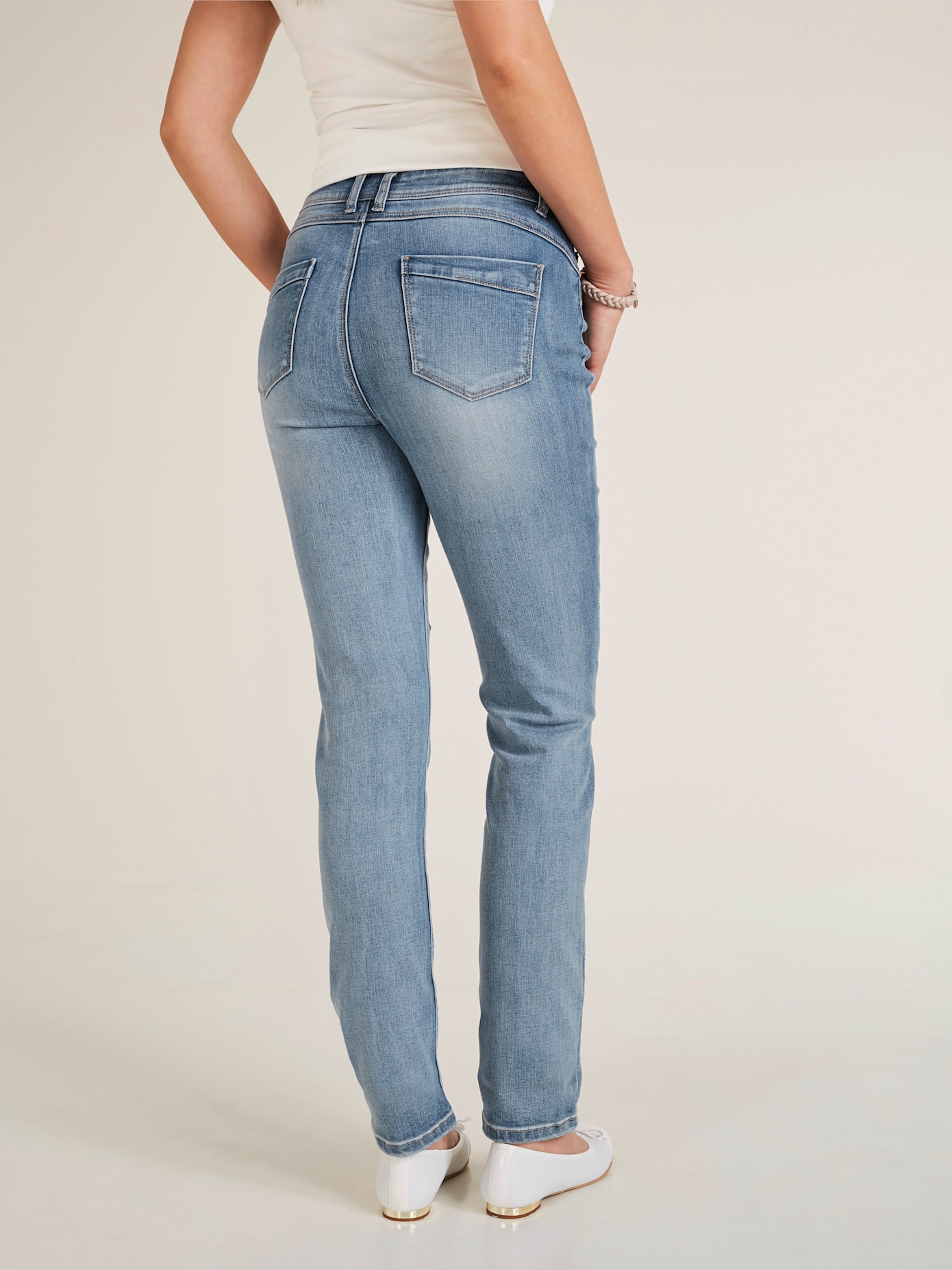Jeans effet ventre plat coupe skinny