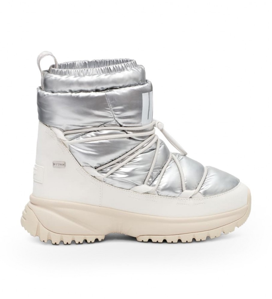Botas acolchoadas UGG Yose brancas