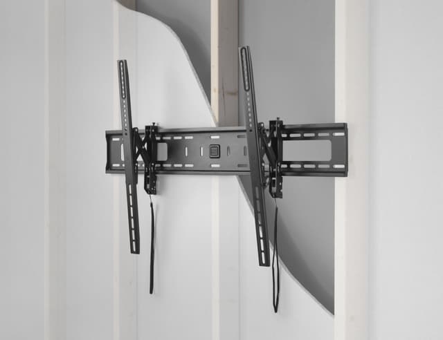 One For All tilting Jumbo TV wall-mount WM4920