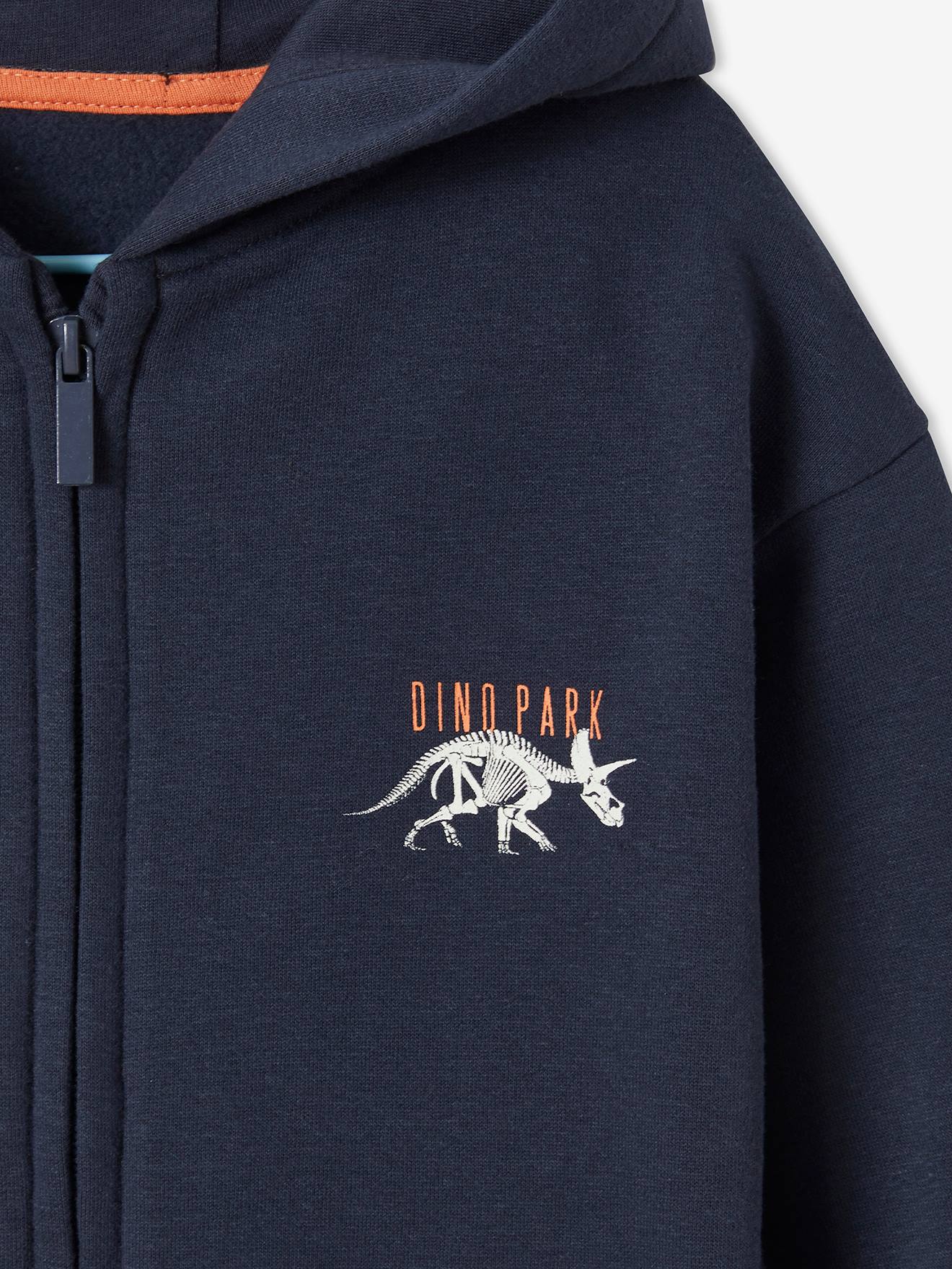 Moletom com capuz e zíper, detalhe no peito, para meninos, cinza escuro liso com estampas.