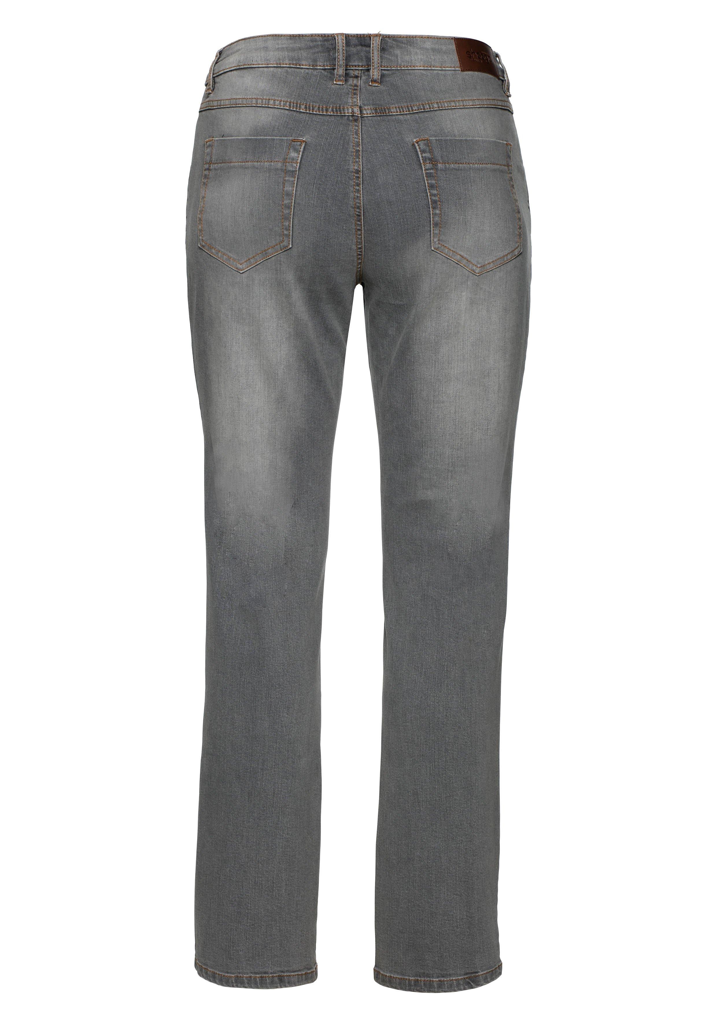 Gerade Jeans mit Used-Effekten