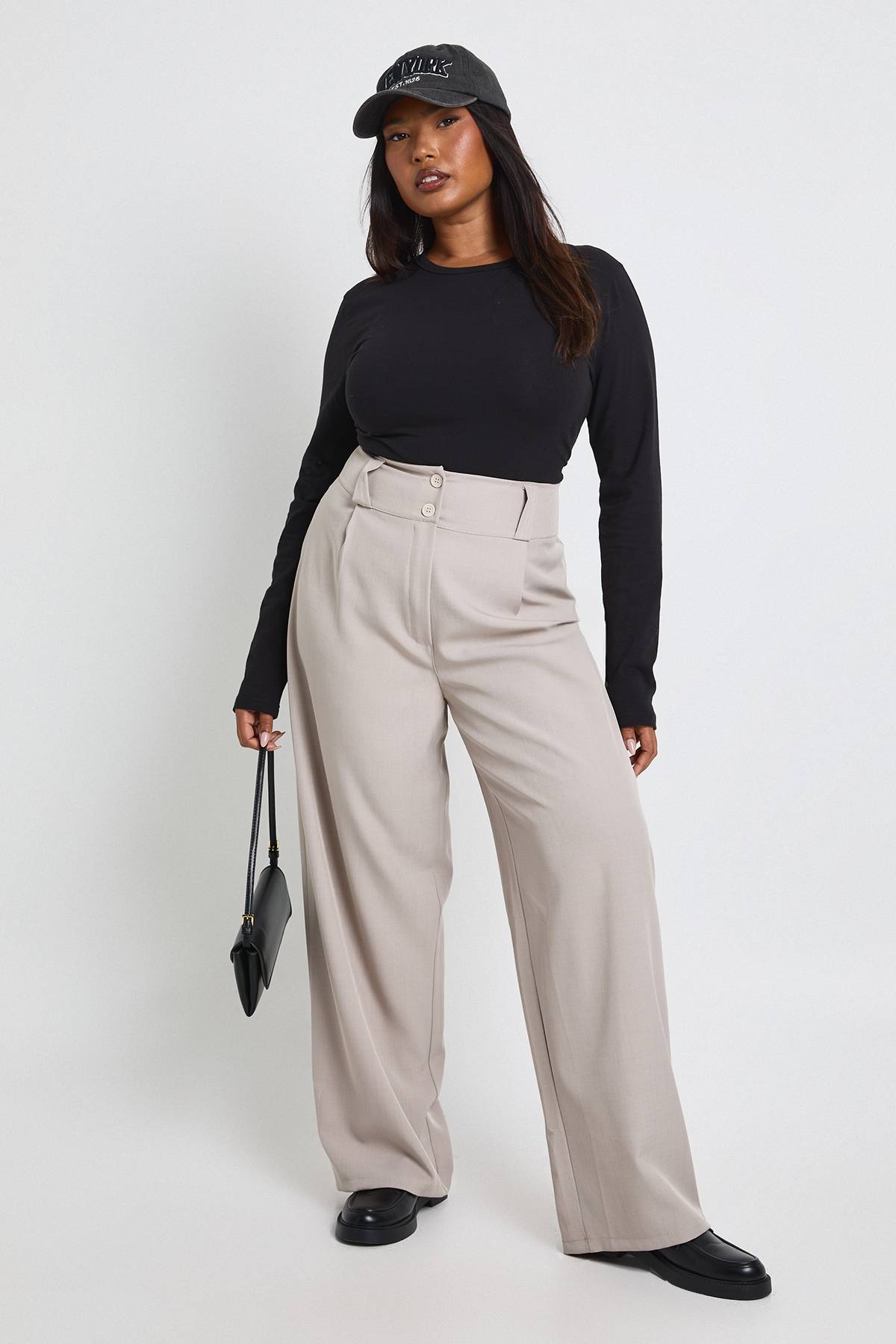 boohoo Plus Basic Haut ajusté à manches longues et coupe allongée