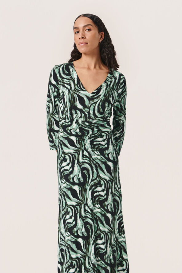 Soaked in Luxury SLHanadi Printed V-Neck Dress Kombu green swirl