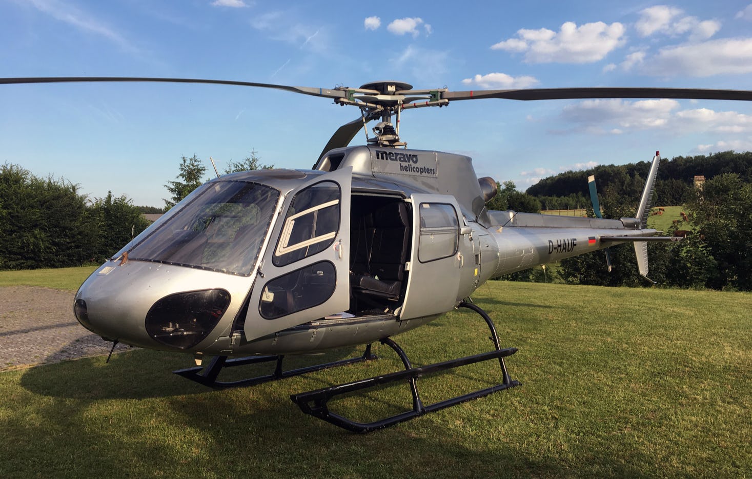 Hubschrauber-Rundflug in Regenstauf als Geschenk