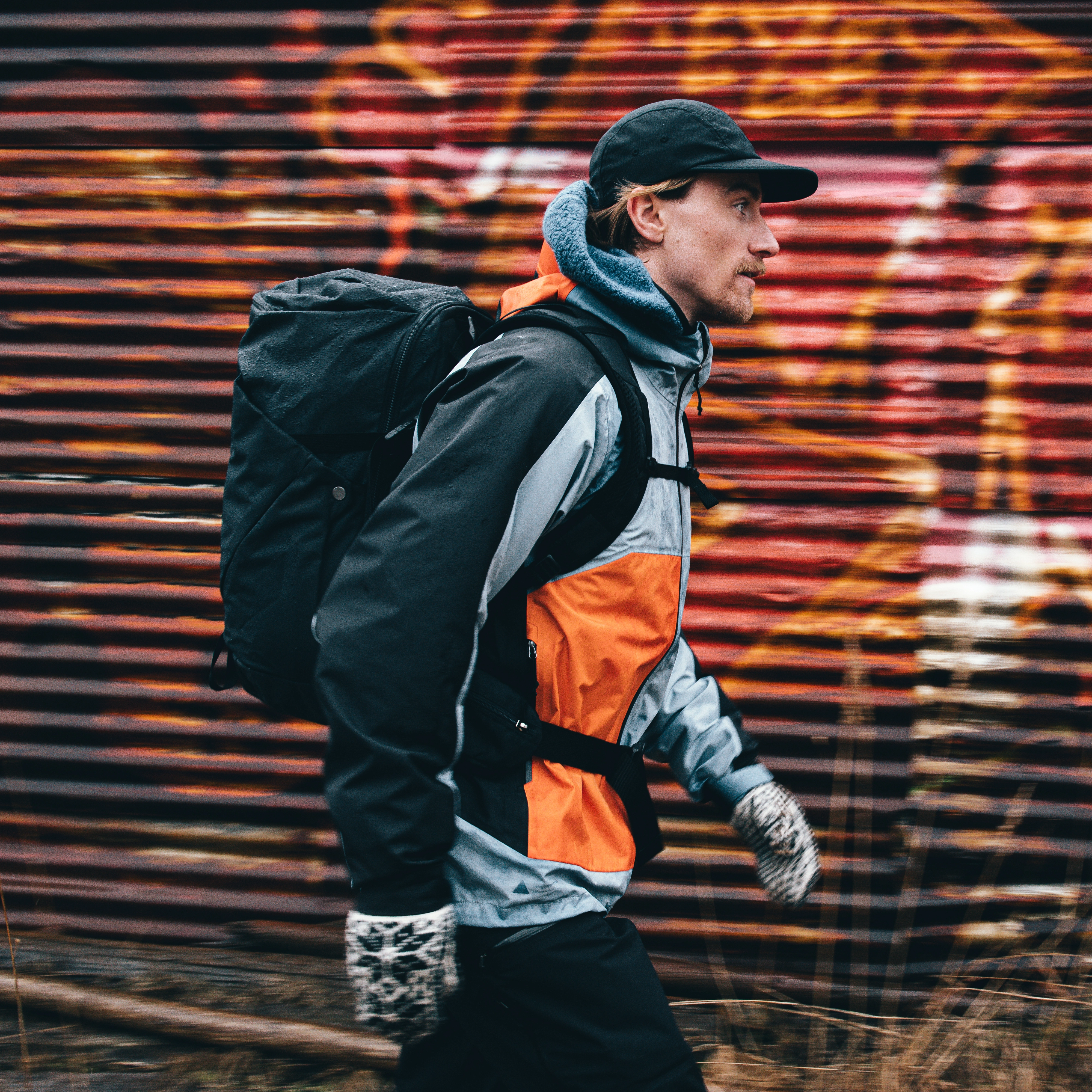 Vaagaa Daypack 26 M/L Black / Dark Shadow Grey