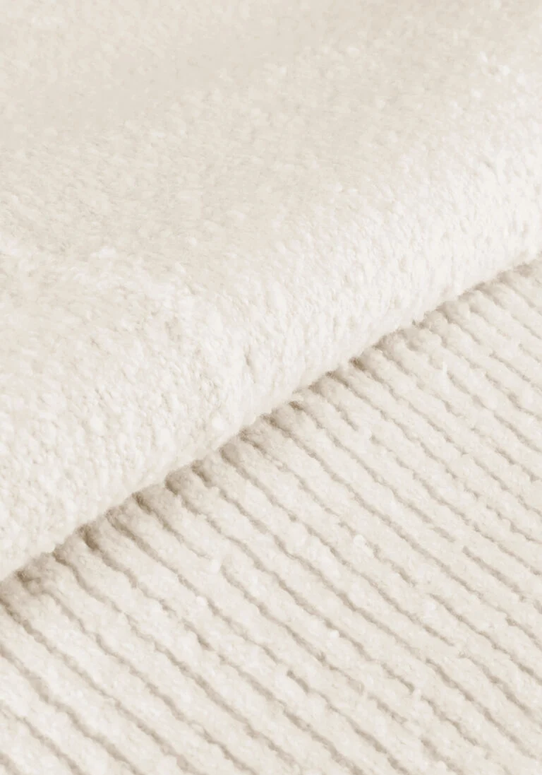 CALVIN KLEIN gebroken wit calvin klein coltrui boucle high neck sweater