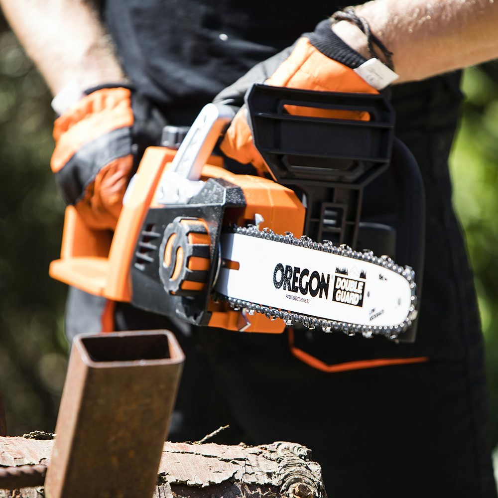 Tronçonneuse sans-fil 40v avec guide-chaîne oregon de 35cm, 2xbatterie li-ion 2ah et chargeur - ls c35
