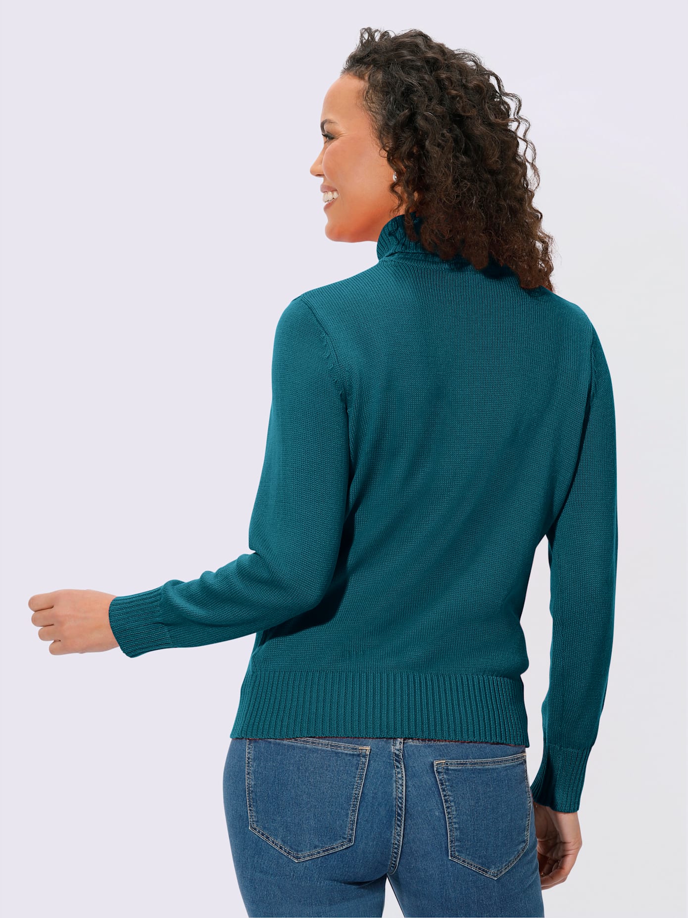 Pull femme col roulé manches ourlet avec finitions côtelées