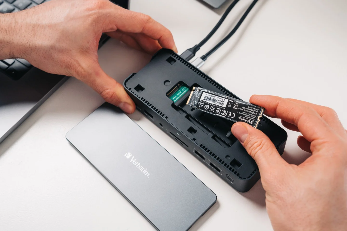 Verbatim - USB-C Pro dockingstation 15 porte m/SSD inkluderet CDS-15SSD