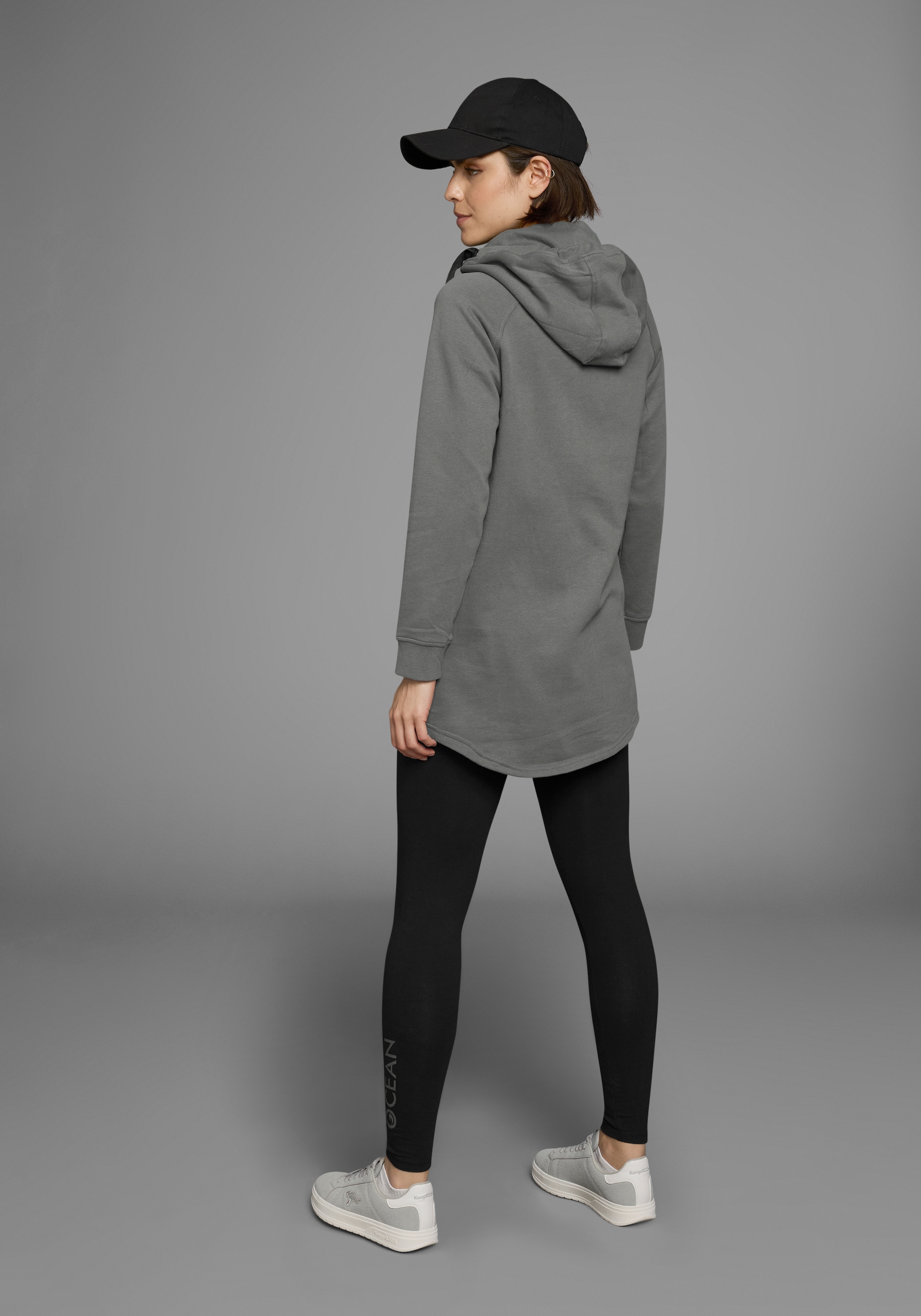Ocean Sportswear Jogginganzug »Essentials Joggingsuit«, 2 Stk. Extralanges Kapuzensweatshirt & Leggings im 2‑teiligen Set