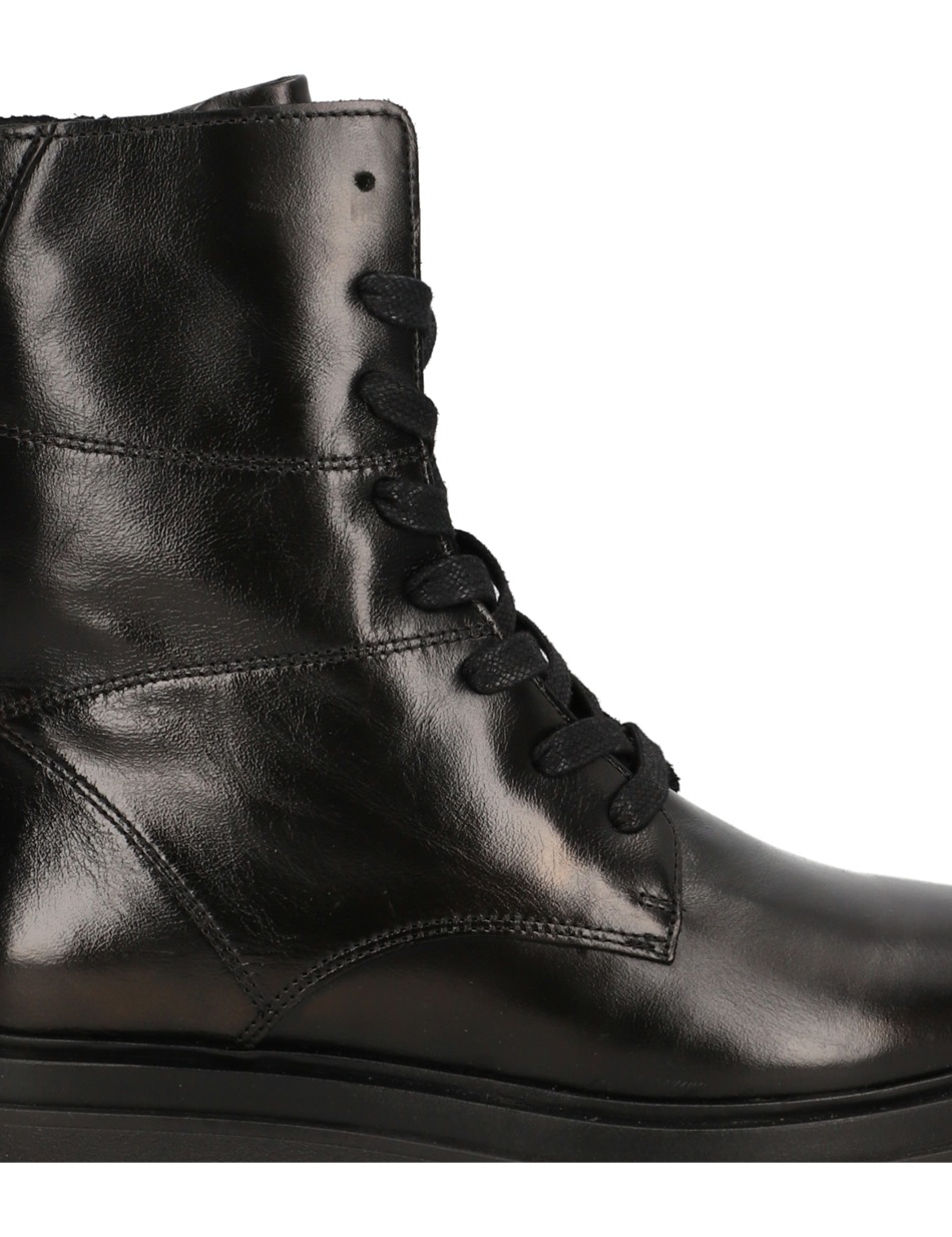 Zandrin Mid Boot
