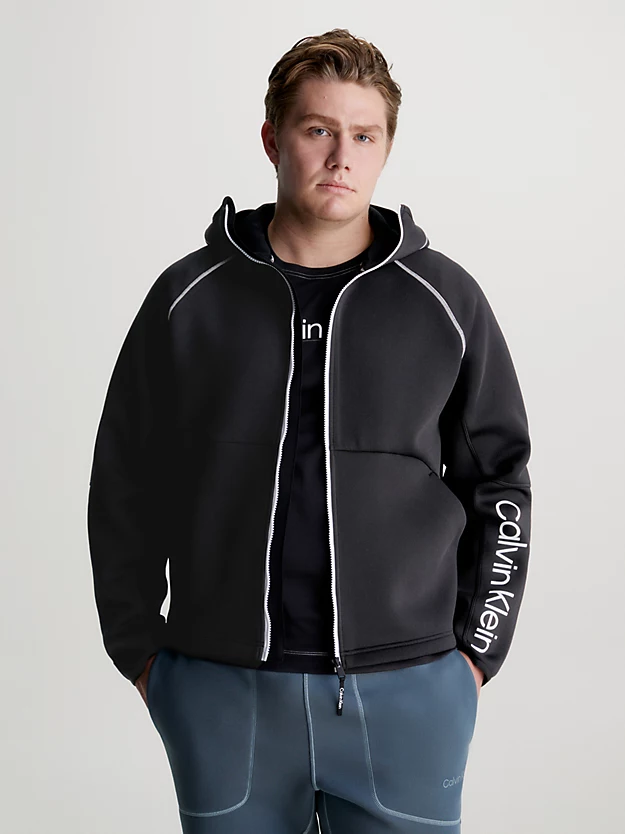 Moletom com capuz e zíper frontal completo com logo.