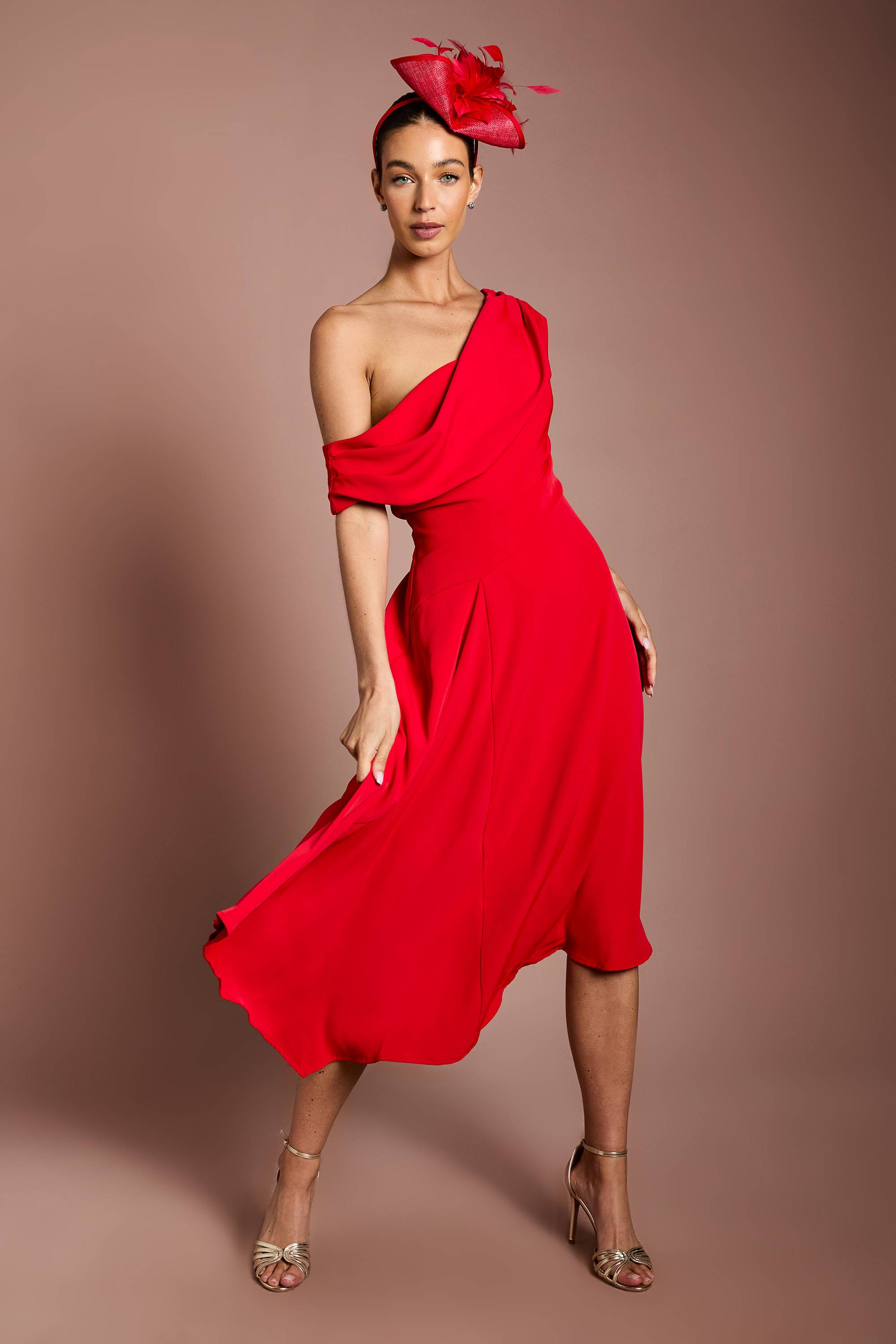 Coast Robe Midi Asymétrique En Crêpe Léger À Épaules Dénudées