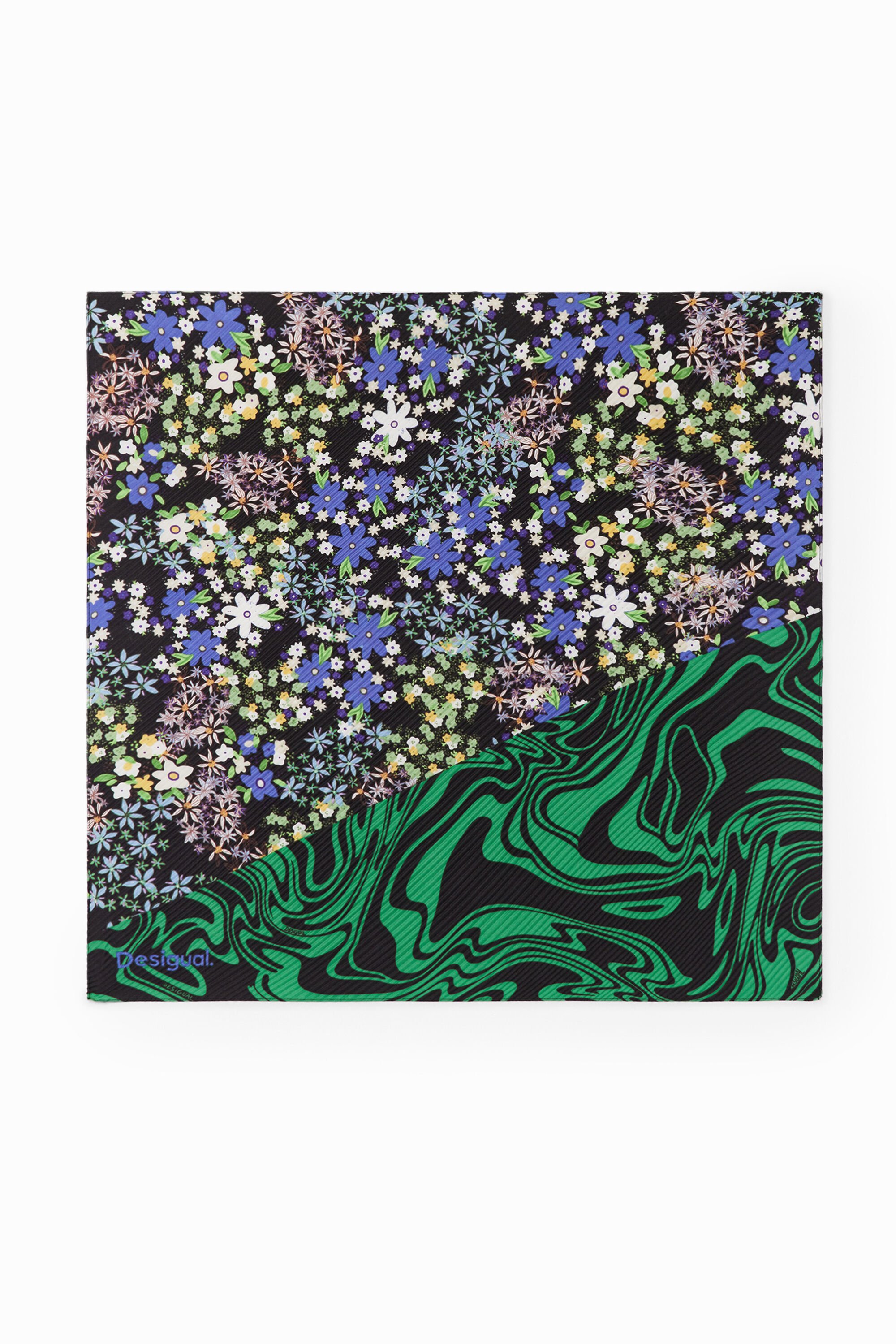 Foulard carré plissé