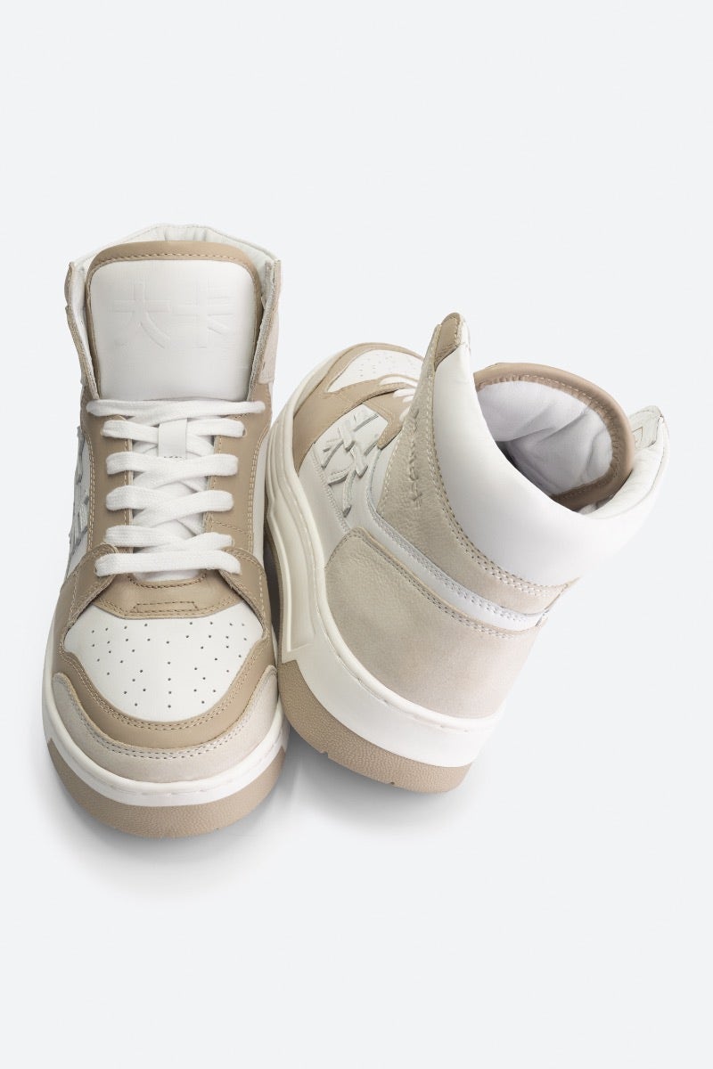 be:at:  Kobe Sneaker