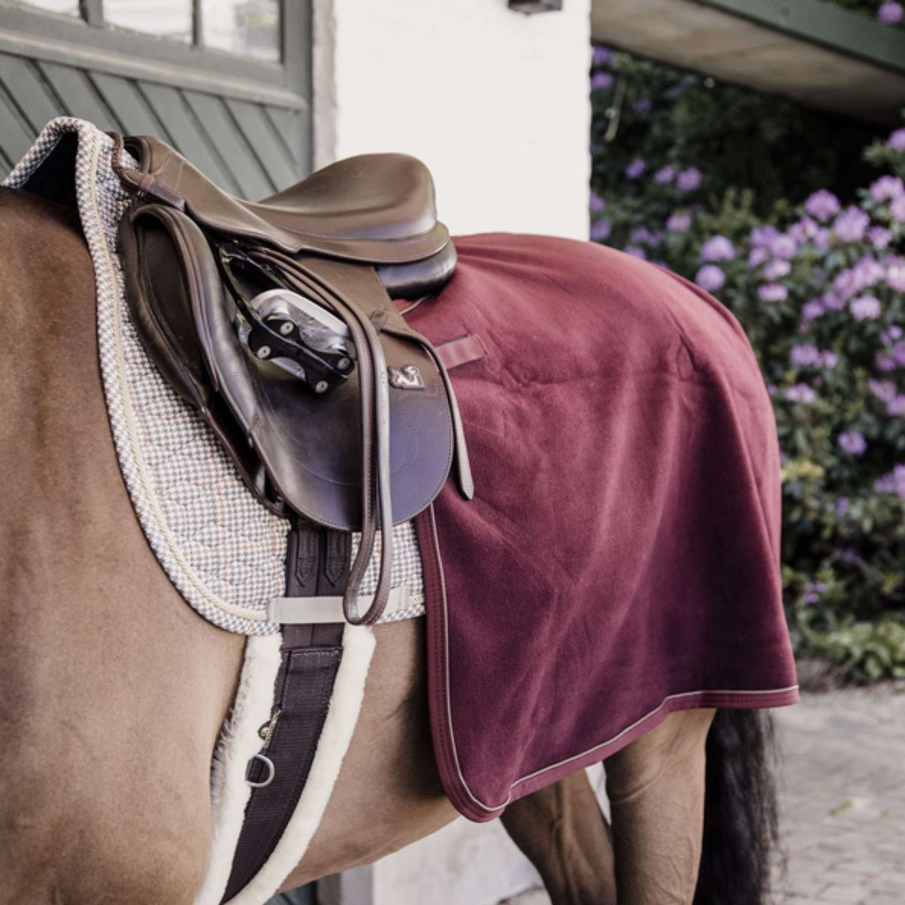 Kentucky Uitrijdeken Vierkant Heavy Fleece Bordeaux