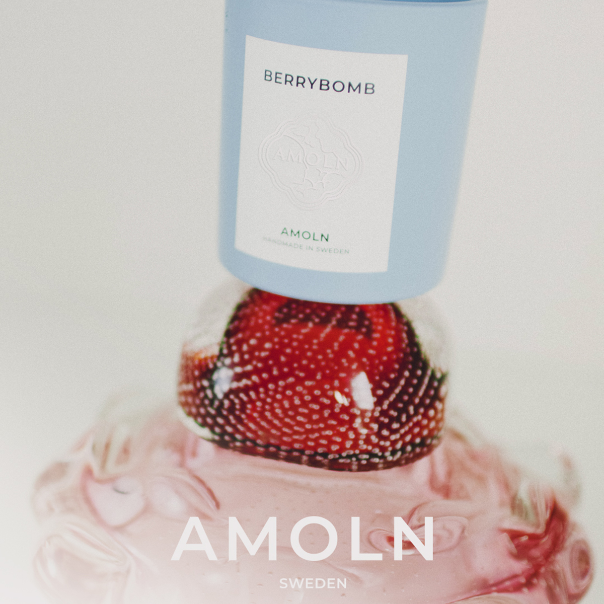 Berrybomb Scented Candle 270gr