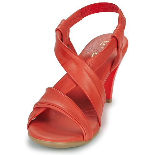 Betty London - POULOI - Rouge
