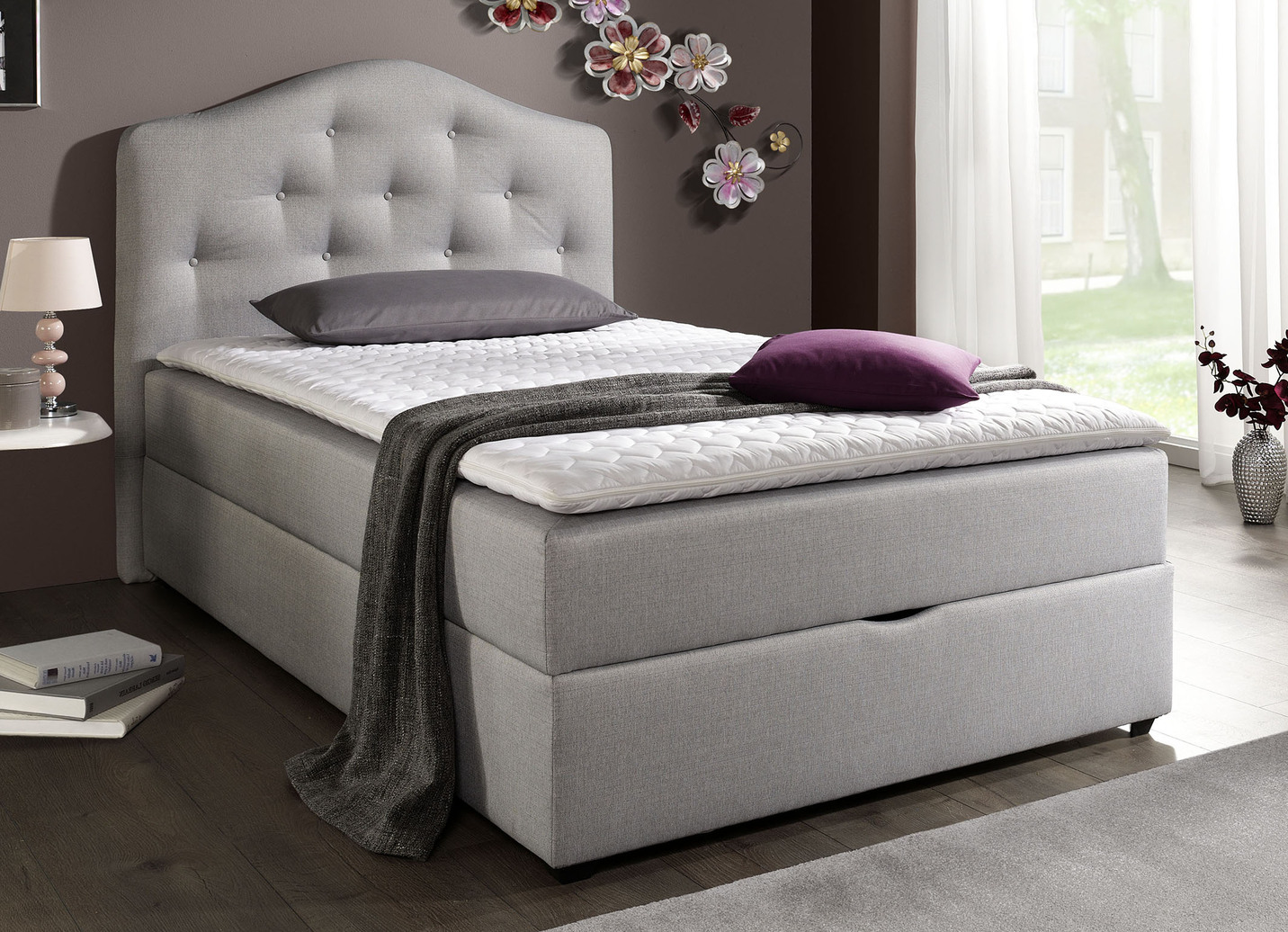 Boxspringbett mit Bettkasten und Kaltschaumtopper