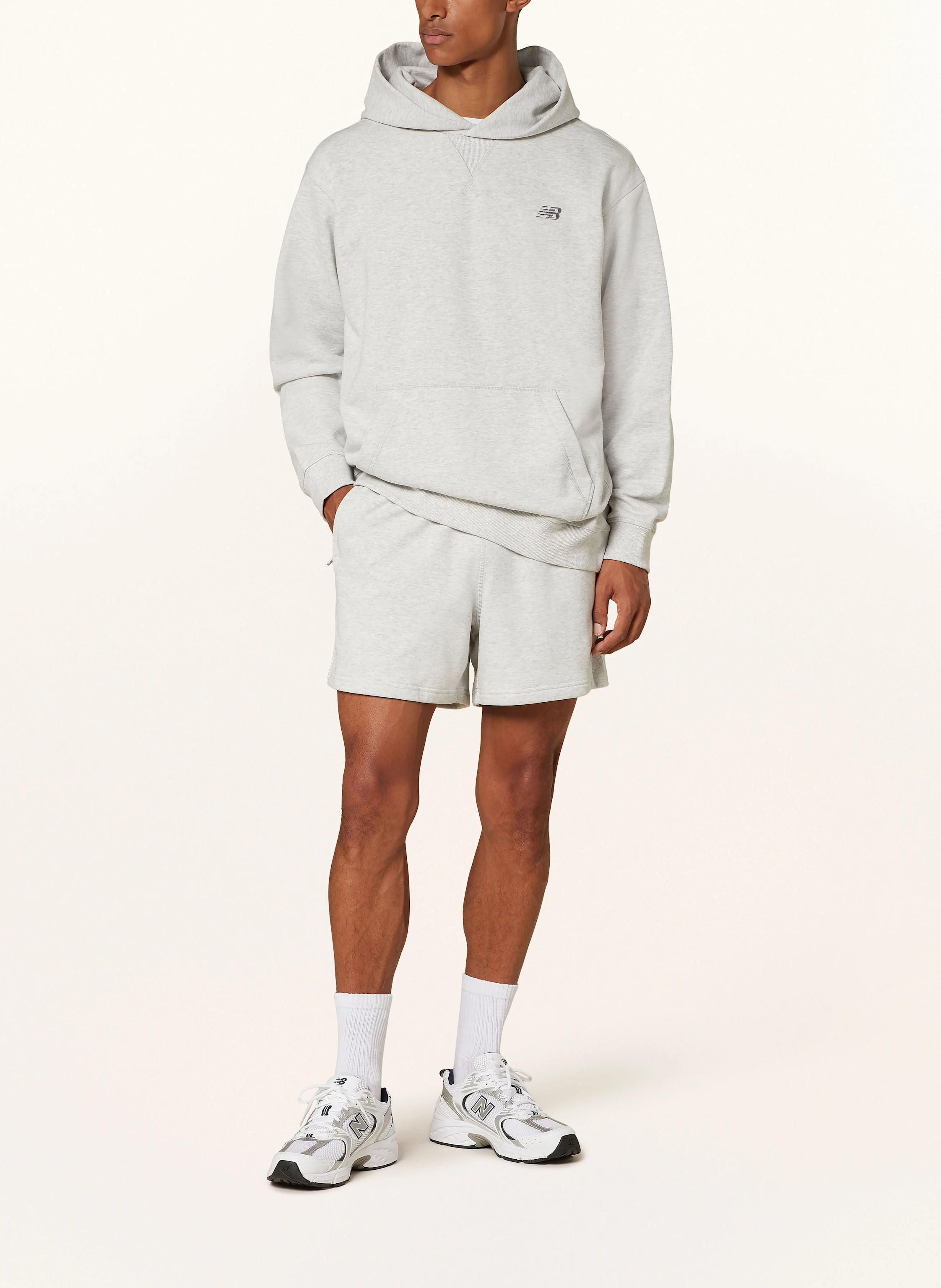 new balance Sweatshorts