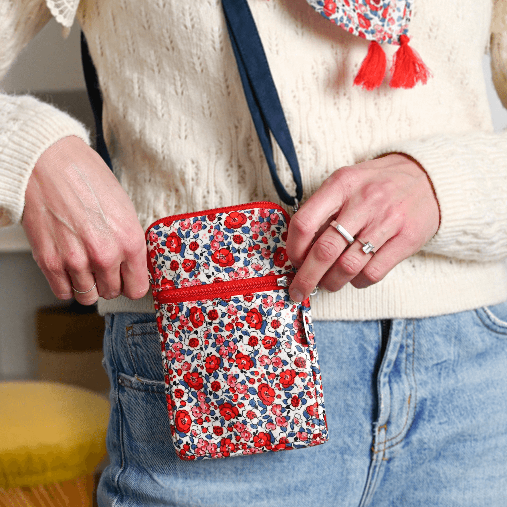 Pochette Téléphone Matelassée Rouge Corolle