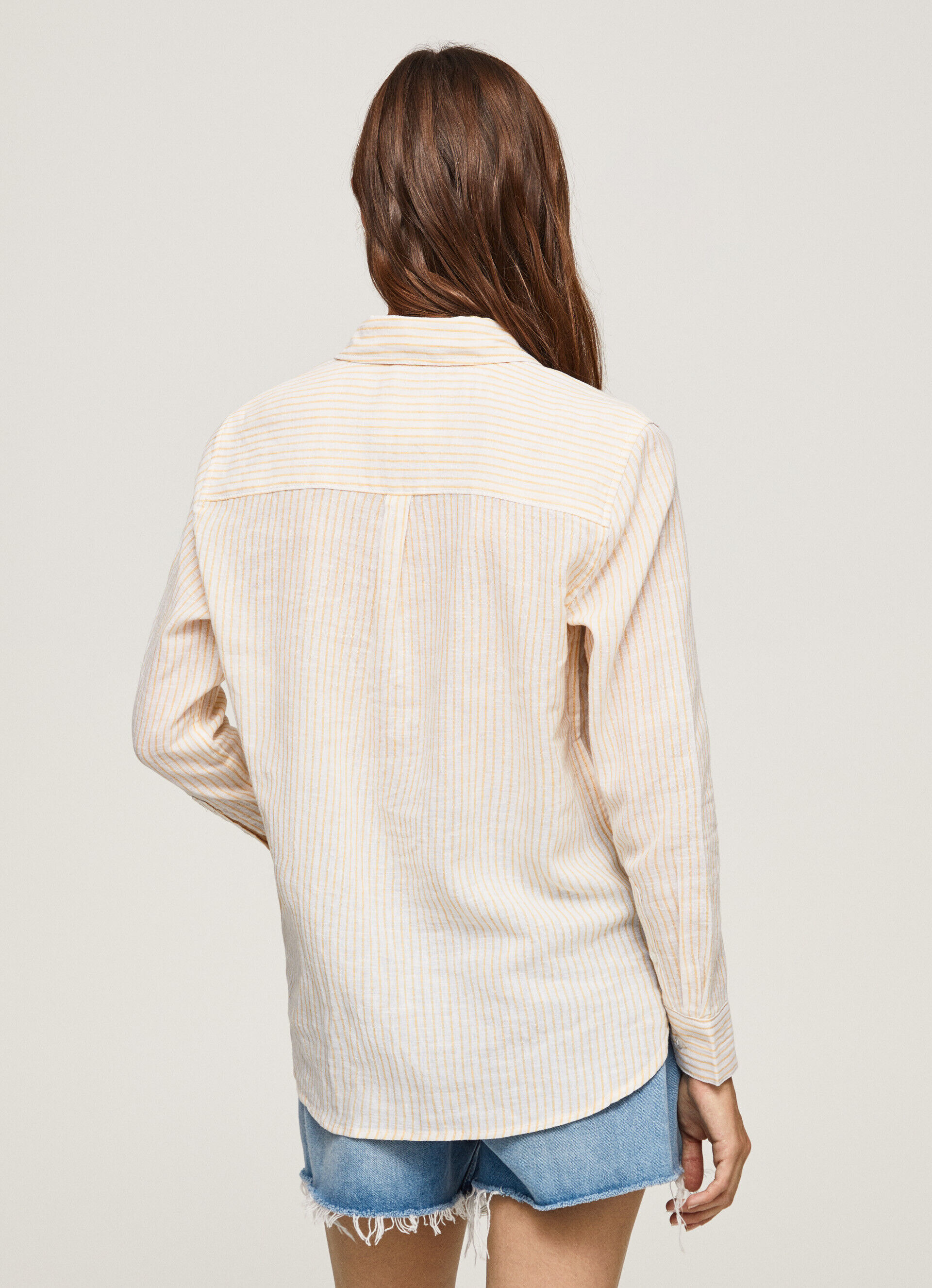 CAMISA DE LINHO LISTRADA DE CORTE REGULAR - brilho