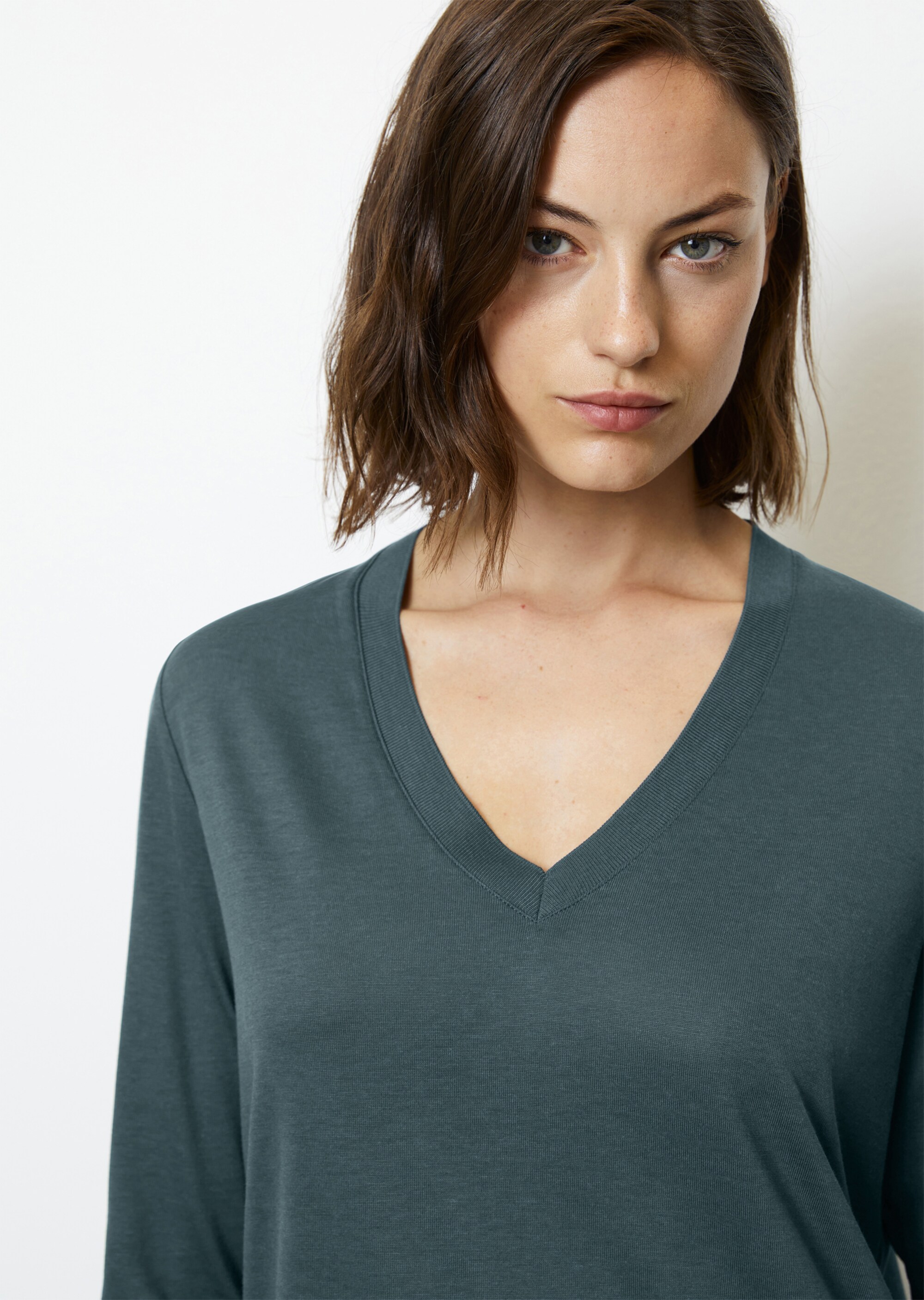 Luxury V-Neck-T-Shirt loose aus Tencel™ Lyocell-Baumwolle-Mix