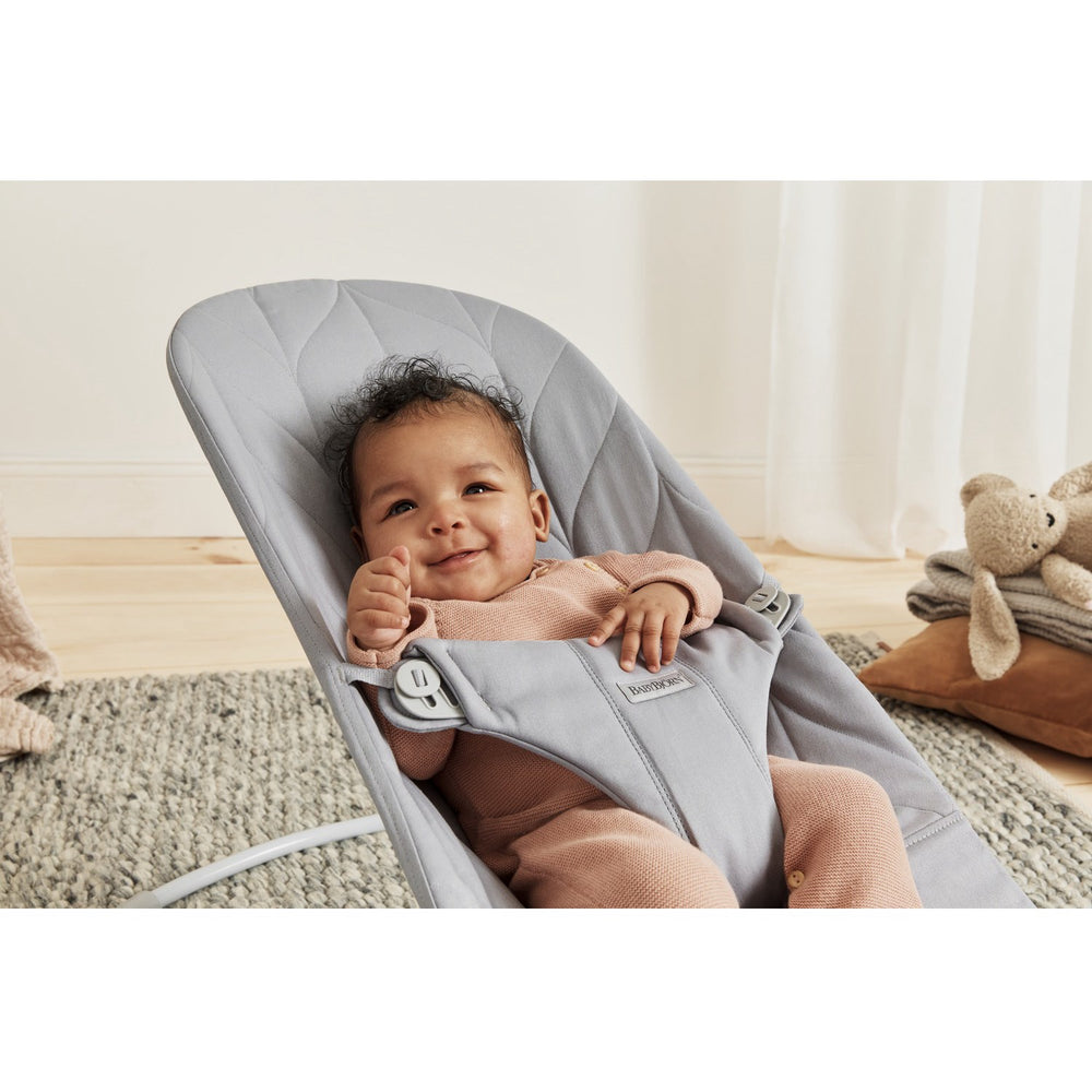 Køb BabyBjörn Light Grey Skråstol Bliss Blomsterbladsquilt