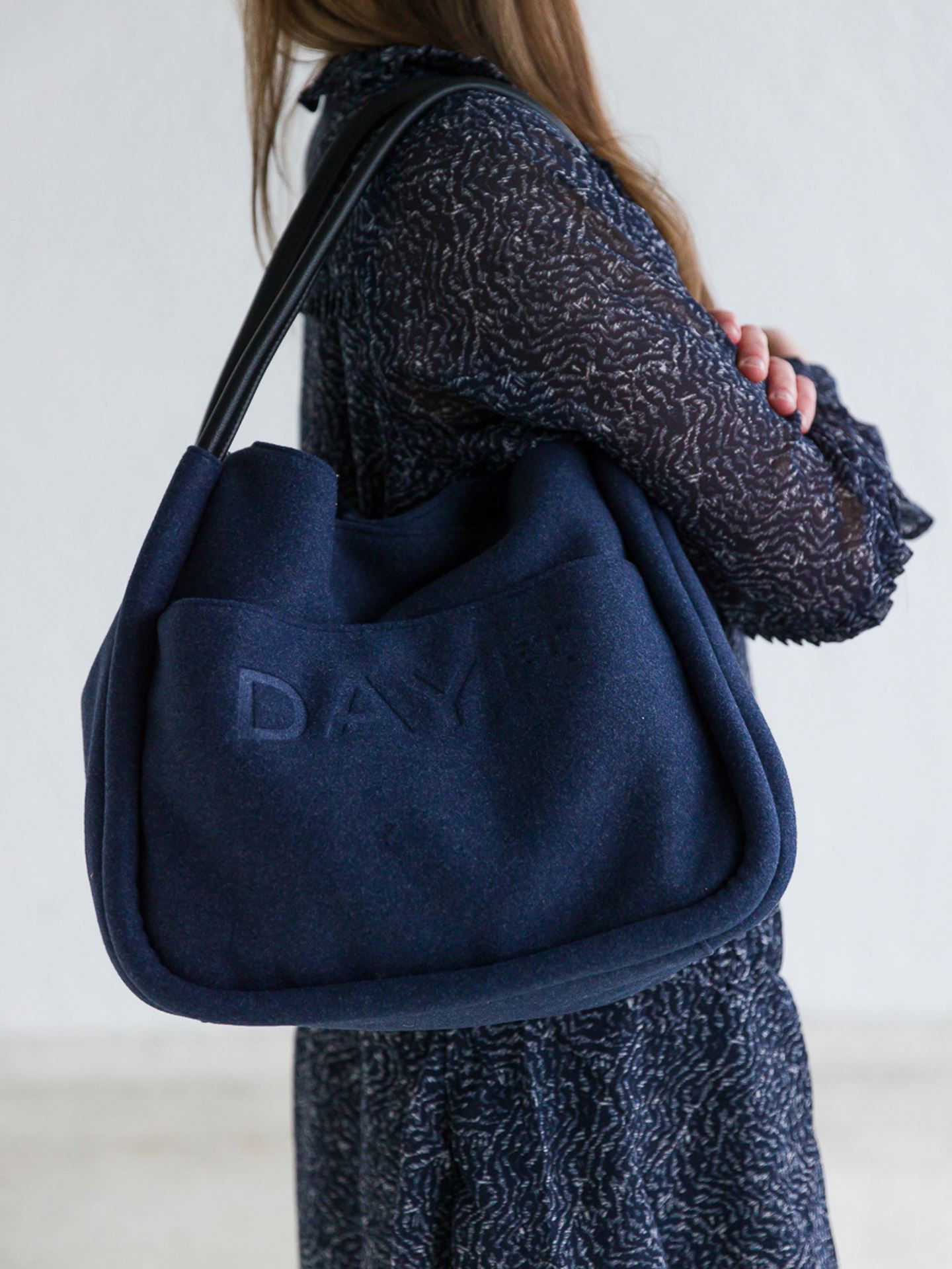 Woolen Small Shopper