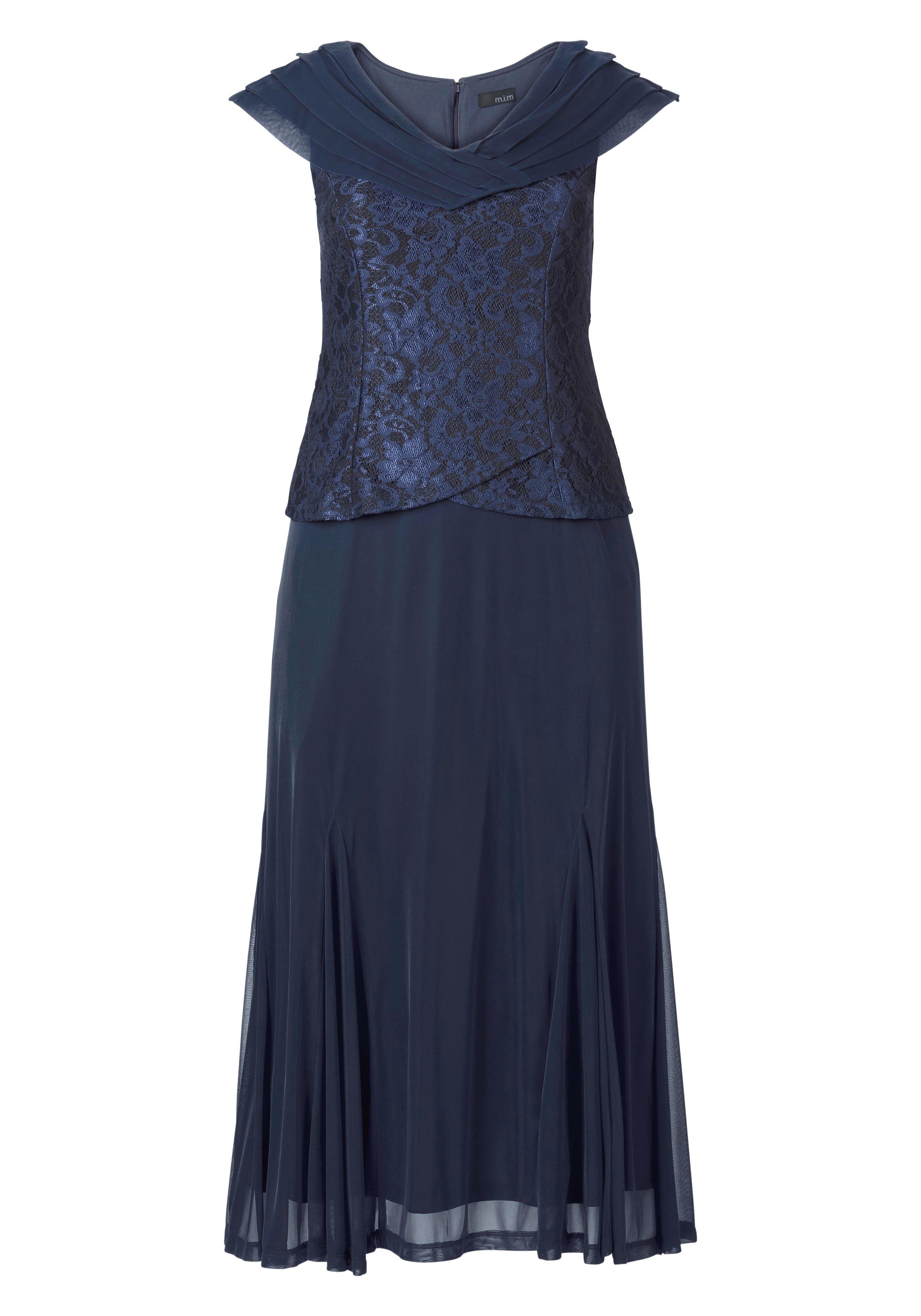 Abendkleid mit Godetfalten und Spitze