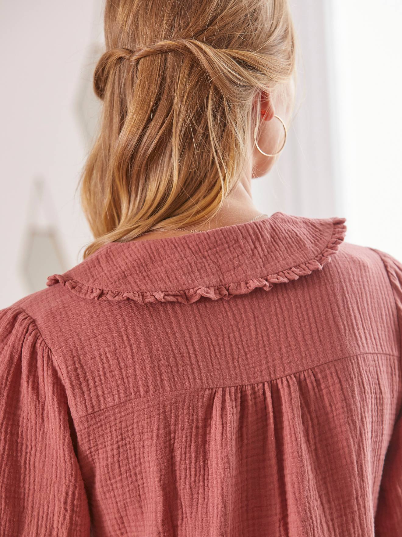 Camisa de maternidade e amamentação lisa em chiffon de algodão vermelho escuro