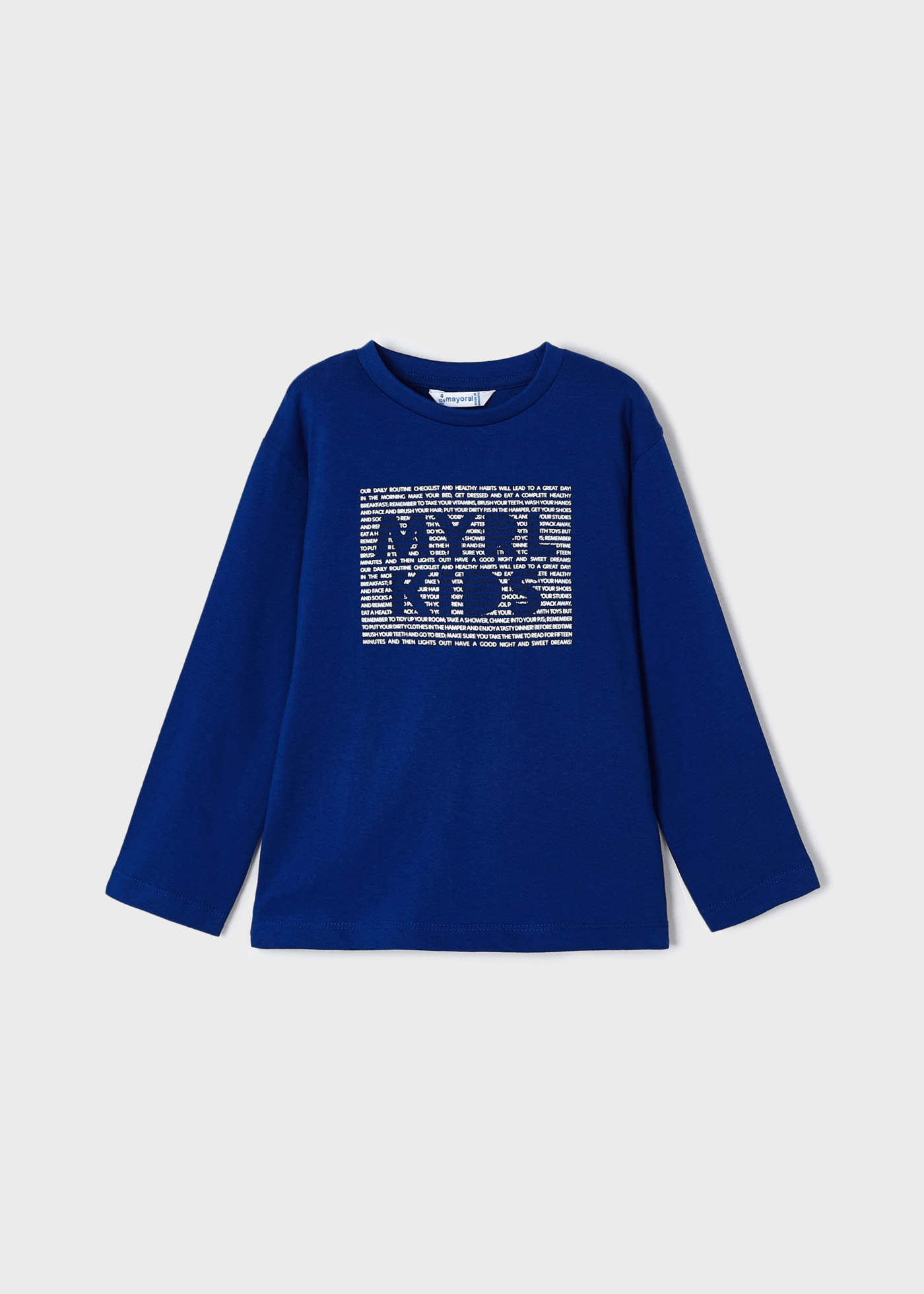 Camiseta Better Cotton com estampa de letras para meninos