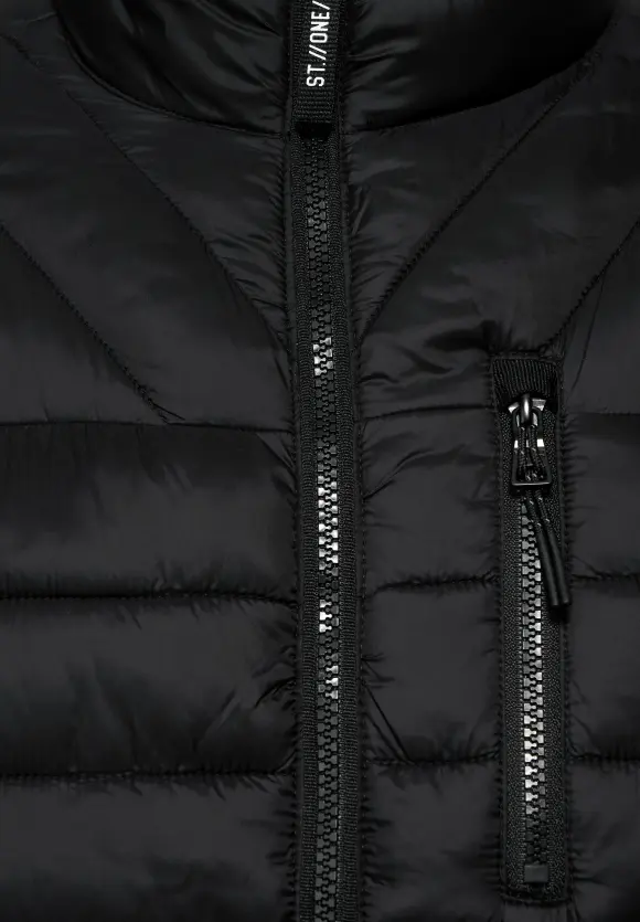 Leichte Outdoor Steppjacke - Black
