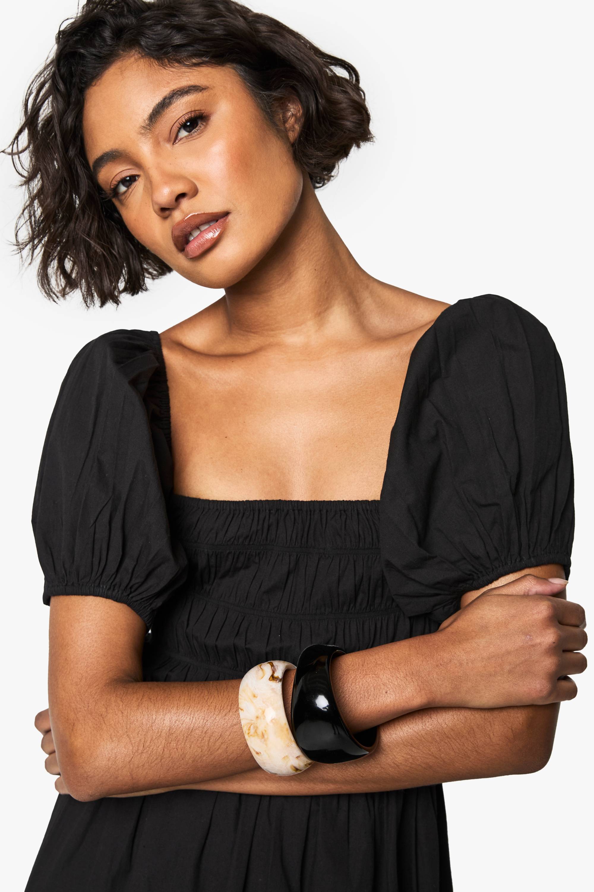 boohoo Robe midaxi froncée à manches bouffantes grande taille