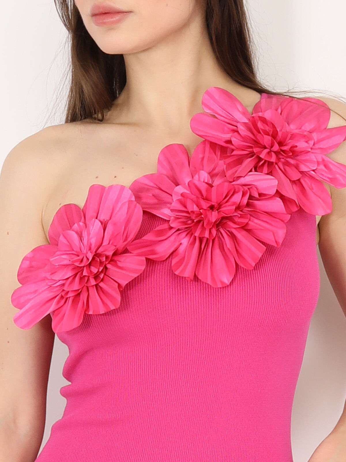 Robe asymétrique à fleurs 3D- Fuchsia