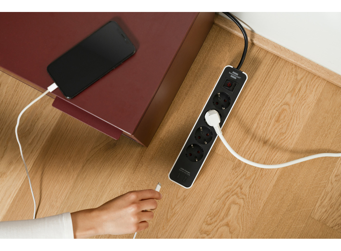 Brennenstuhl Ecolor stekkerdoos met 2 USB-C laadaansluitingen - white