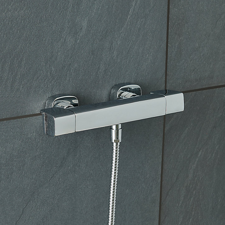 Mitigeur de douche thermostatique chromé GoodHome Teesta