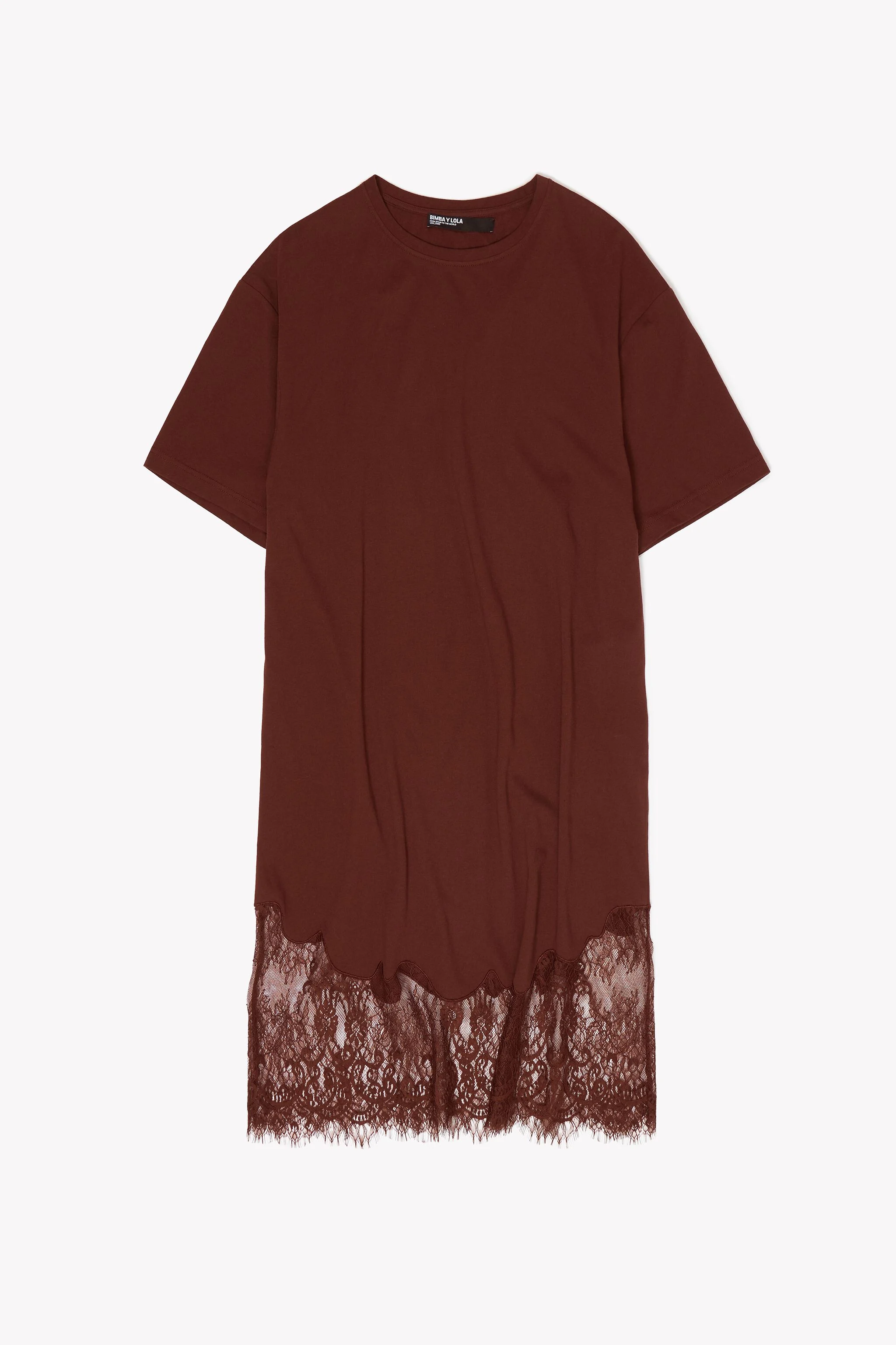 Vestido curto marrom de renda estilo camiseta