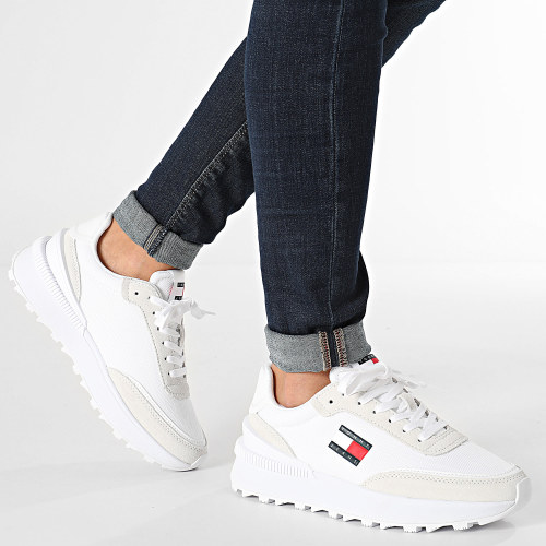 Baskets Femme Tech Runner Essential 2511 White